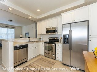 814 NE Wheelock Pl, Beaverton, OR 97006