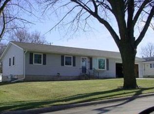 1001 Prospect St, Cresco, IA 52136