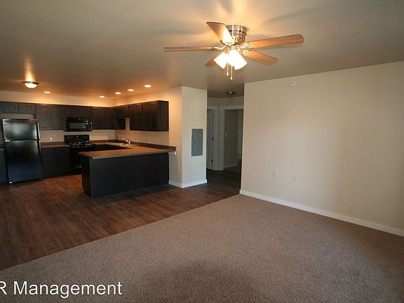 2nd image of 3011 N 27th Ave APT 7