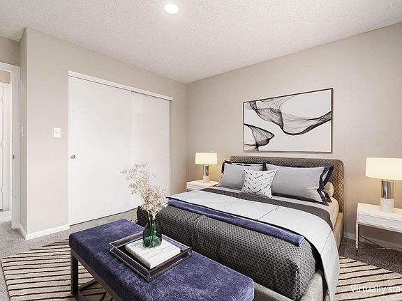4th image of 2041 Lynbridge Dr