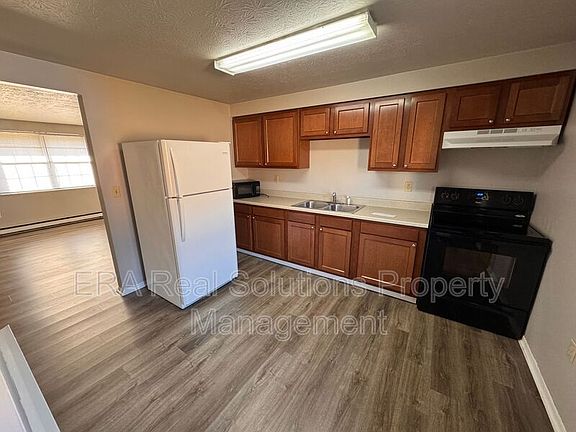 2nd image of 445 Clark St #413-445-423