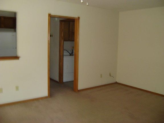2nd image of 1609 NW Bell Ave APT B