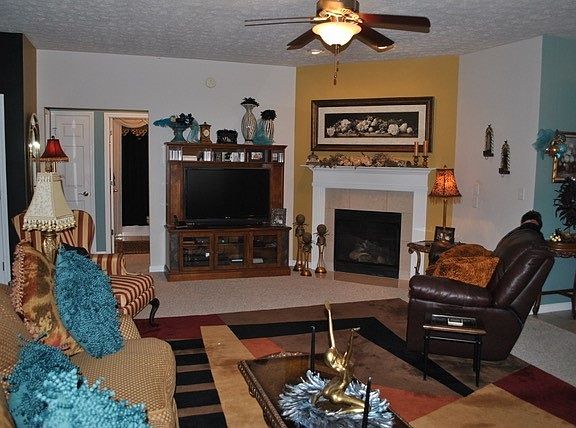 3rd image of 2401 Mondavi Blvd