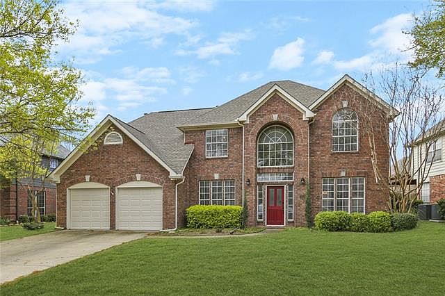 1st image of 1919 Waterford Dr