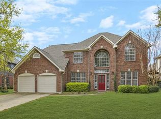 1919 Waterford Dr, Grapevine, TX 76051