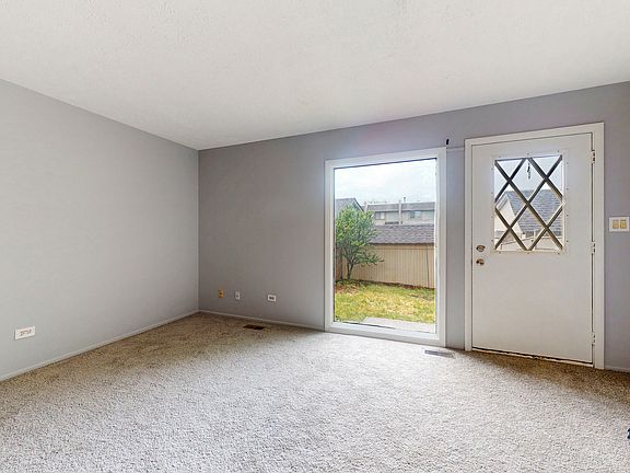 5th image of 565 Chard Ct