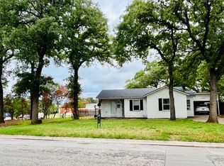 5632 Taylor Rd, River Oaks, TX 76114