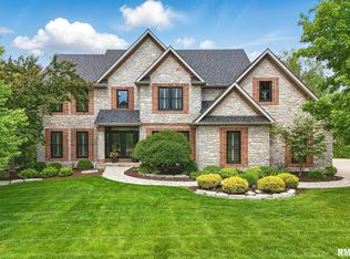 6531 Eagle Ridge Rd, Bettendorf, IA 52722