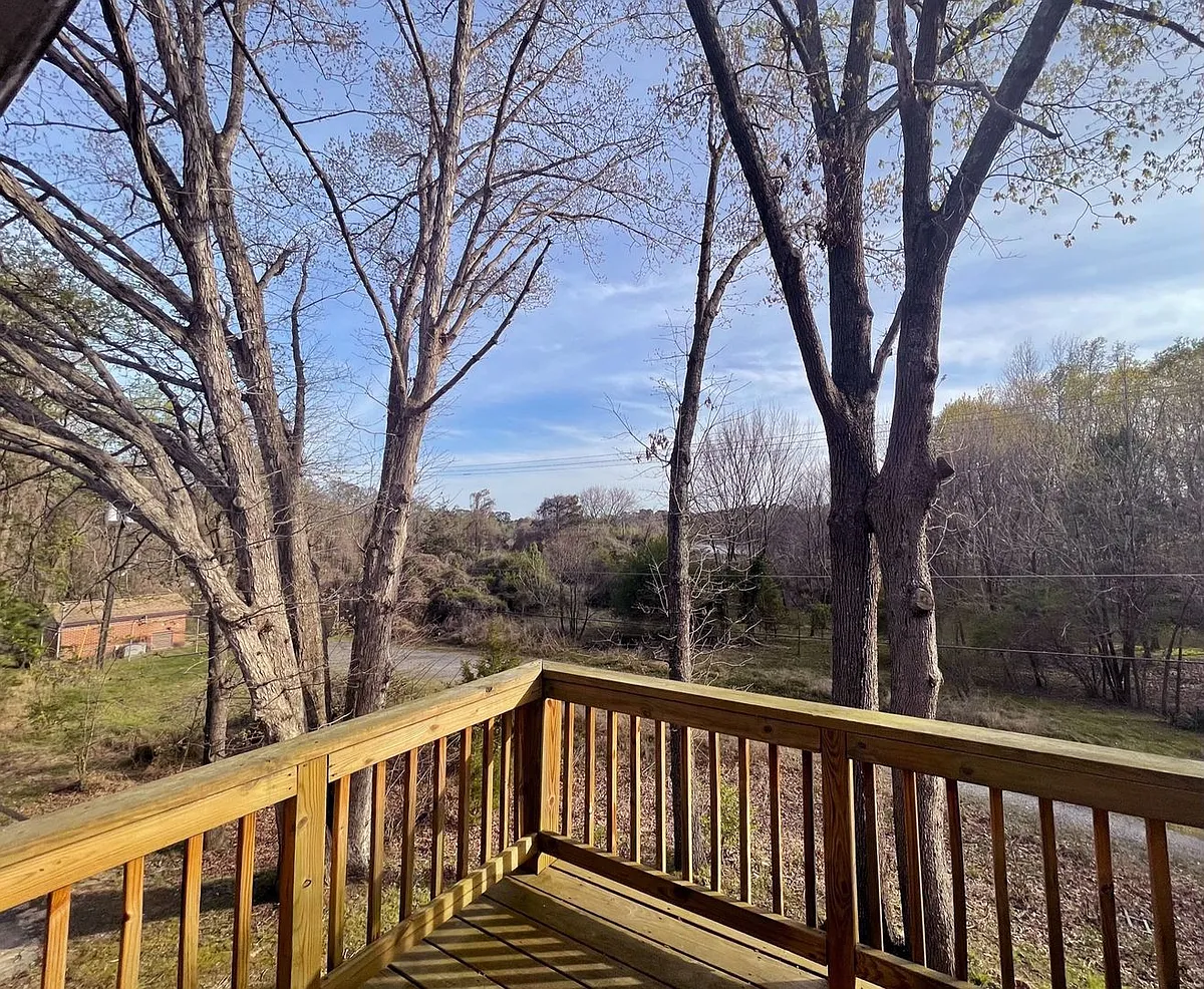 Building Photo - 151 Albemarle Dr