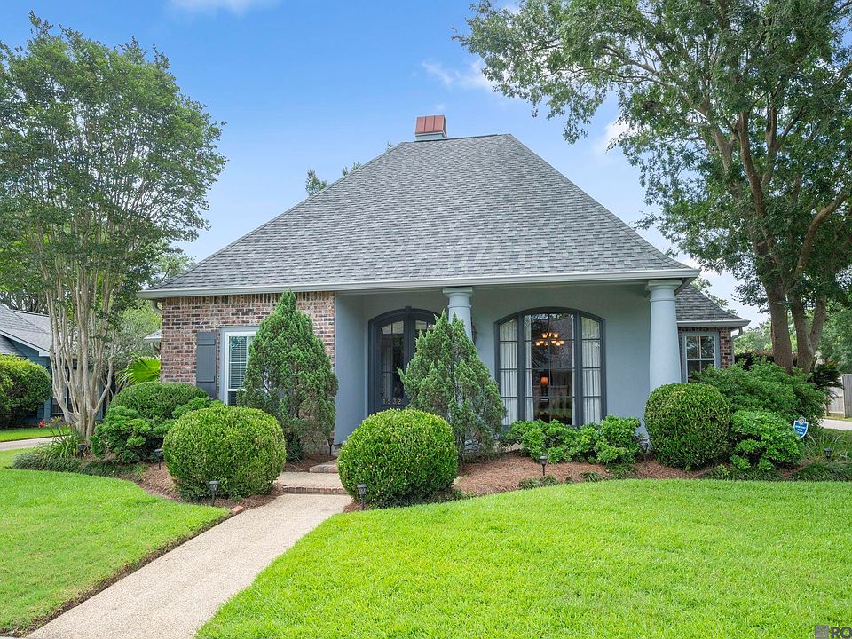 1st image of 1532 Plantation Oak Dr