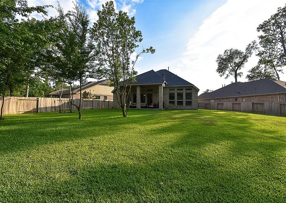 1st image of 107 Cadence Ct