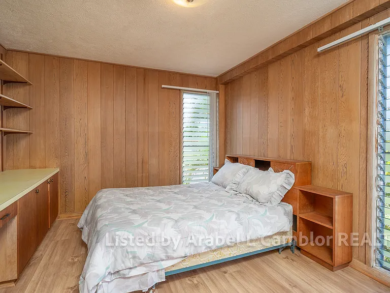 129 Kapualani St — Photo 11