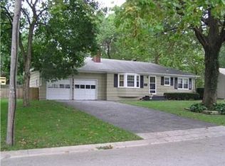 5905 W 67th Ter, Overland Park, KS 66204