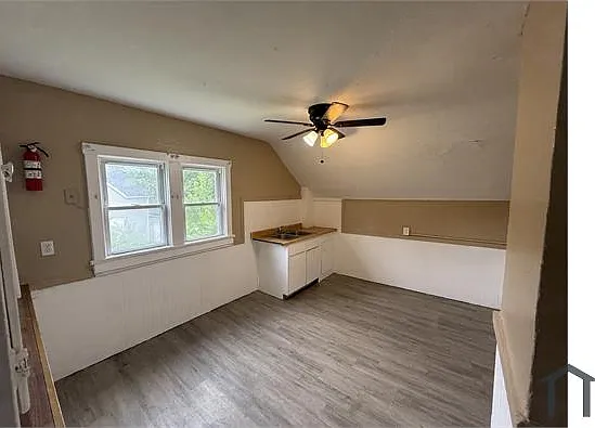 3 bed, 792 sqft, $1,470 — Photo 3