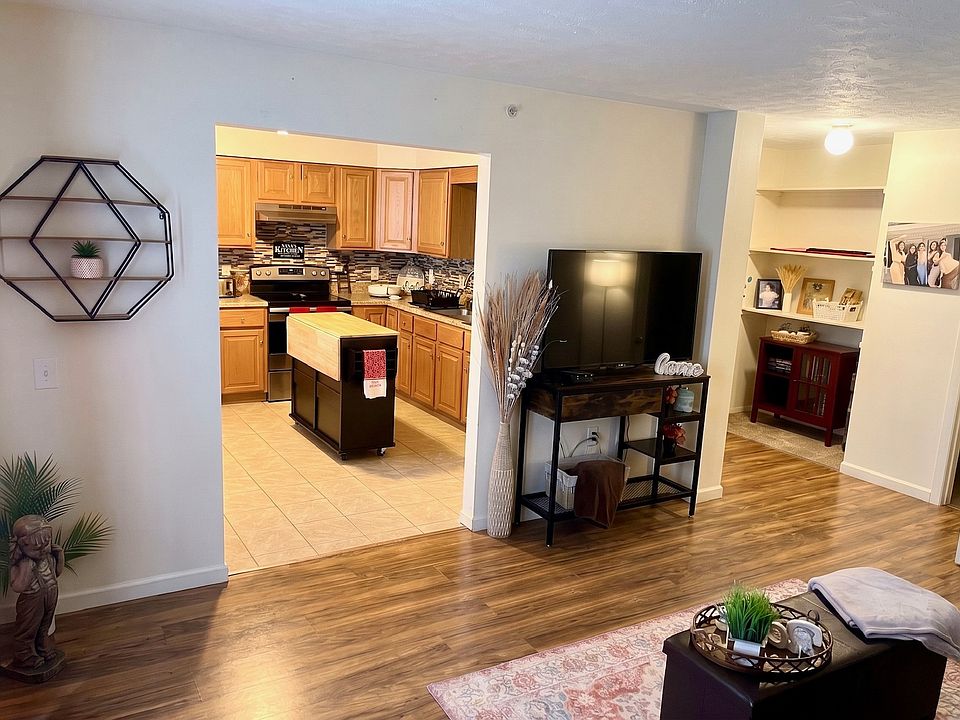 1st image of 34 Barmann Ave #C1