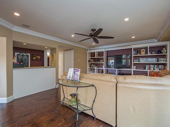 4th image of 2410 Oakshore Dr