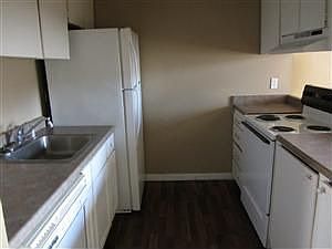 2nd image of 14610 SE 1st St APT 1