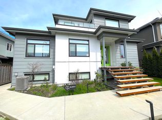 1633 SE Marine Dr, Vancouver, BC V5P 2R5