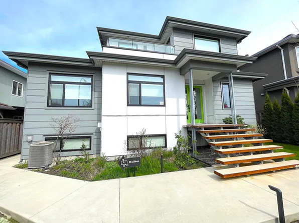 1633 SE Marine Dr, Vancouver, BC V5P 2R5