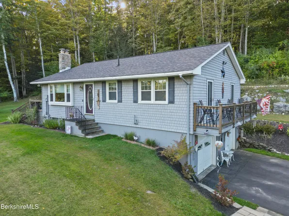 369 E Harbor Rd, Cheshire, MA 01225
