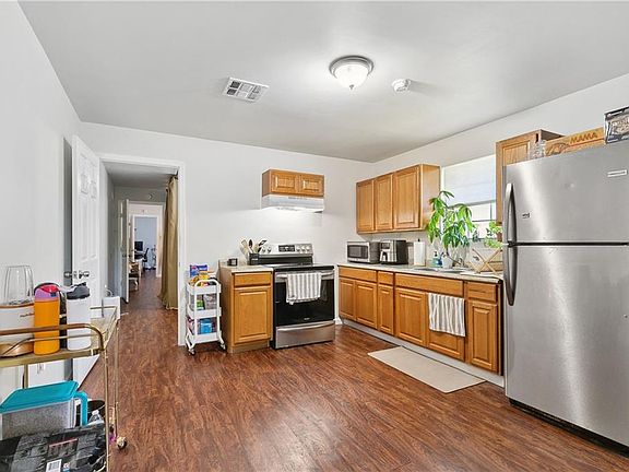 5th image of 5128-30 S Oak Dr