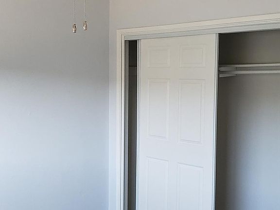 5th image of 375 E 18th St #1