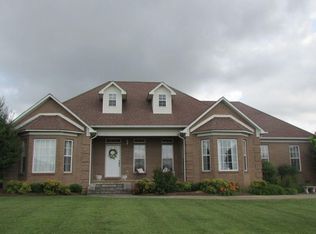 706 Toben Ter, Lawrenceburg, TN 38464