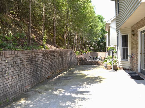 2nd image of 2680 Timbers Edge Trce #2680