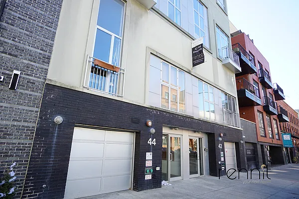 Rented by Rennit Inc. | media 37