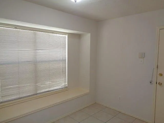 20107 Beechview Ln — Photo 8