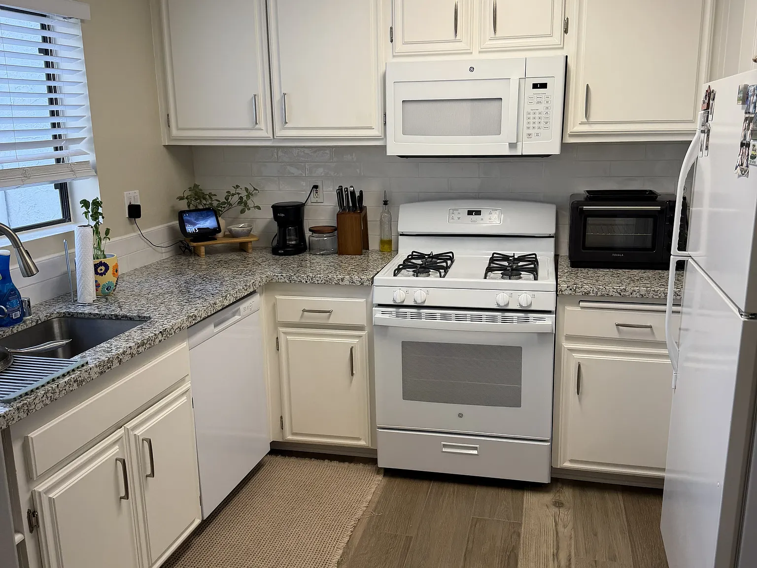 2 bed, 1556 sqft, $3,850 — Photo 4