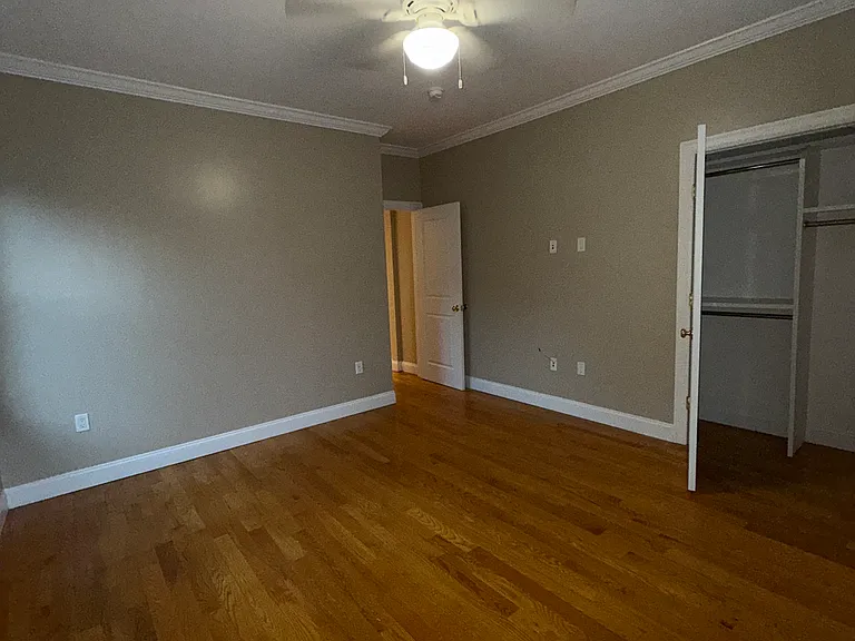 150 S 6th Ave #2 — Photo 10