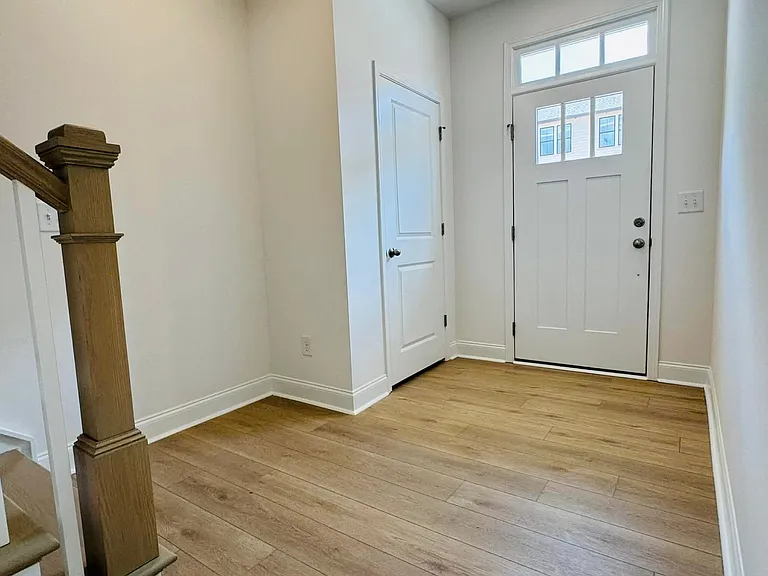 7044 Westrow Ave — Photo 3