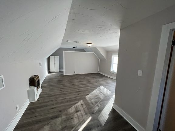 4th image of 2050 E Hanna Ave #2