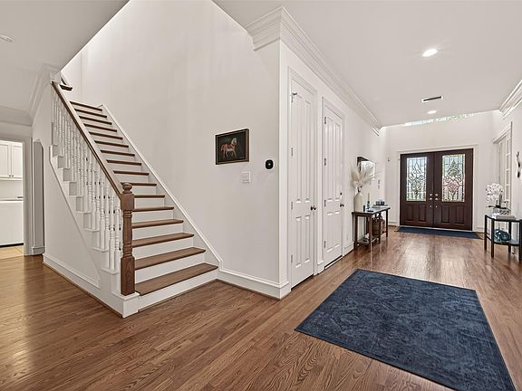 5th image of 4019 Whitman St