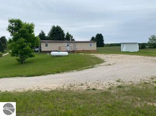 1313 Clous Rd, Kingsley, MI 49649