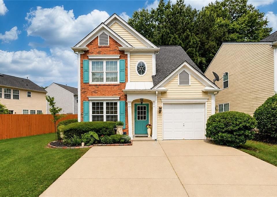 1st image of 2863 Regent Walk Dr