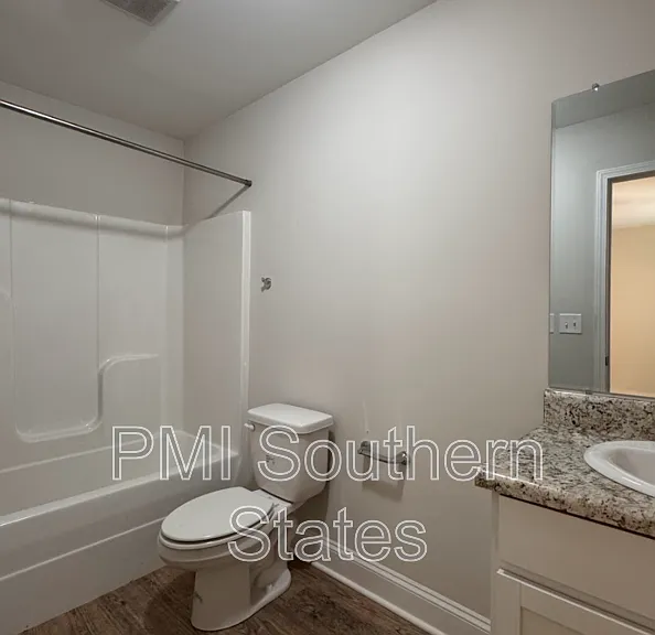 215 Walnut Hill Dr #B — Photo 8