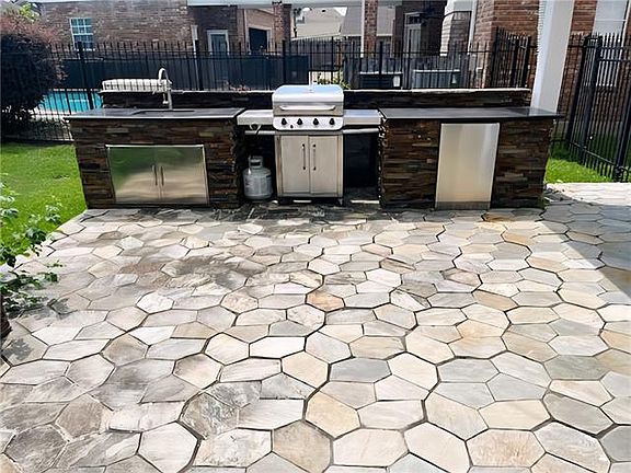 4th image of 34 Madewood Dr Unit 1