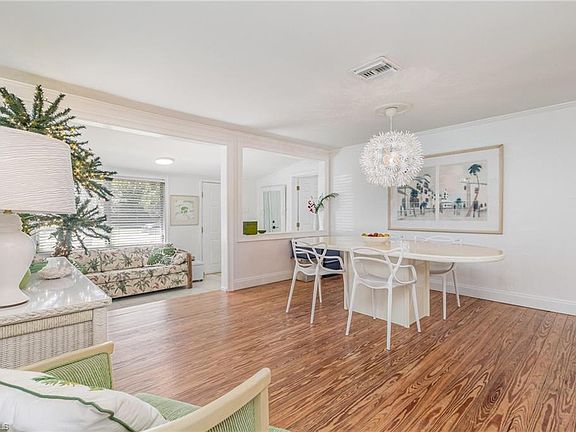 4th image of 10881 Citrus DR