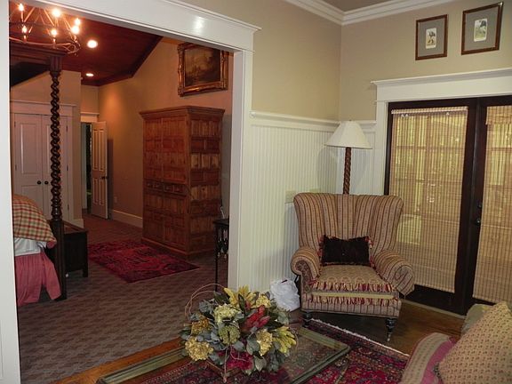 5th image of 1837 Jacobs Ln