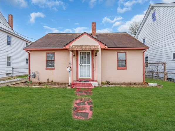 17 W McNeal St