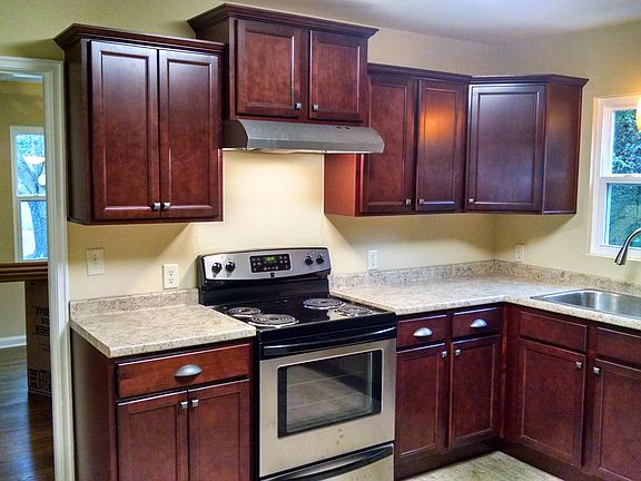 2nd image of 1044 Hibbler Cir