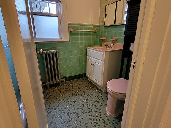 5th image of 17219 32nd Ave N