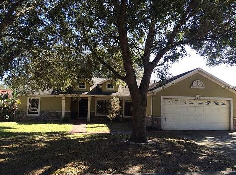 1st image of 927 Drepsen Hook Dr