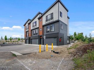 3022 N Suzanne Ct, Coeur D Alene, ID 83814