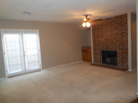 4th image of 1413 Concord Dr