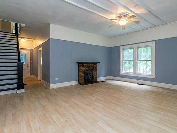 4th image of 3224 Garden Dr