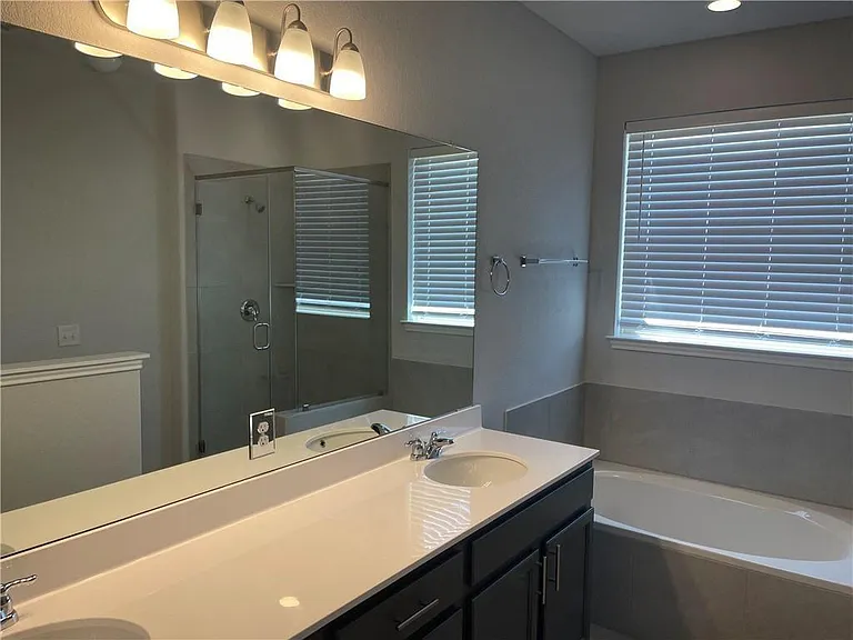 268 Hauser Dr — Photo 5