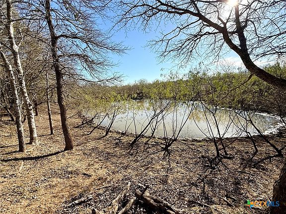 2nd image of 685 Fox Ln
